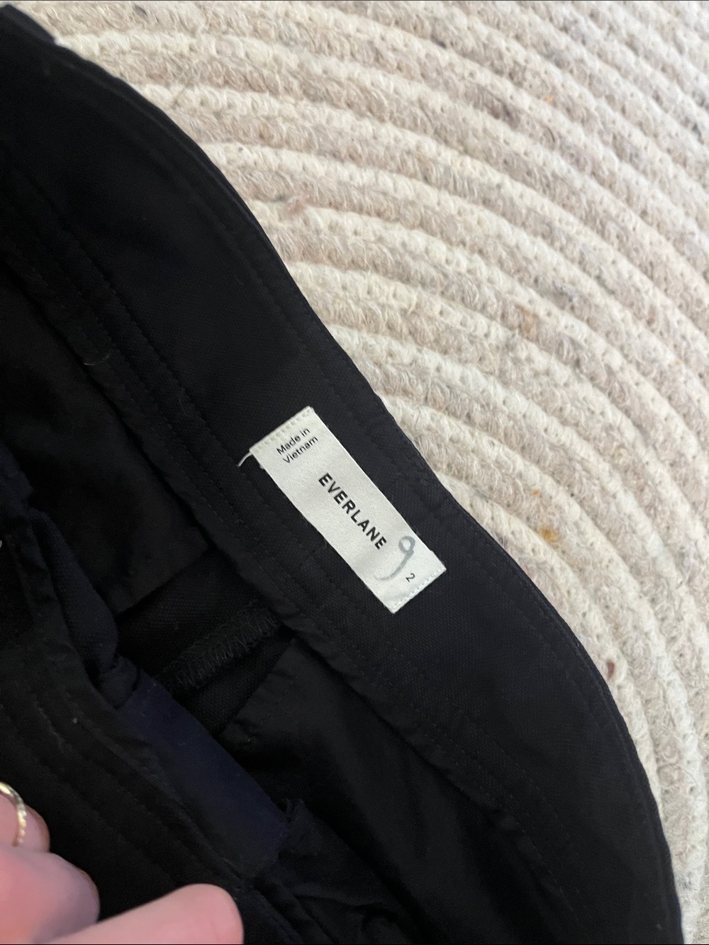 Everlane the Draper buttersmooth pleated black high waisted shorts - Picture 5 of 10